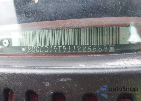 2001 Chevrolet Silverado 1500 Ls z USA, uszkodzony, nr VIN 2GCEC19T911226639